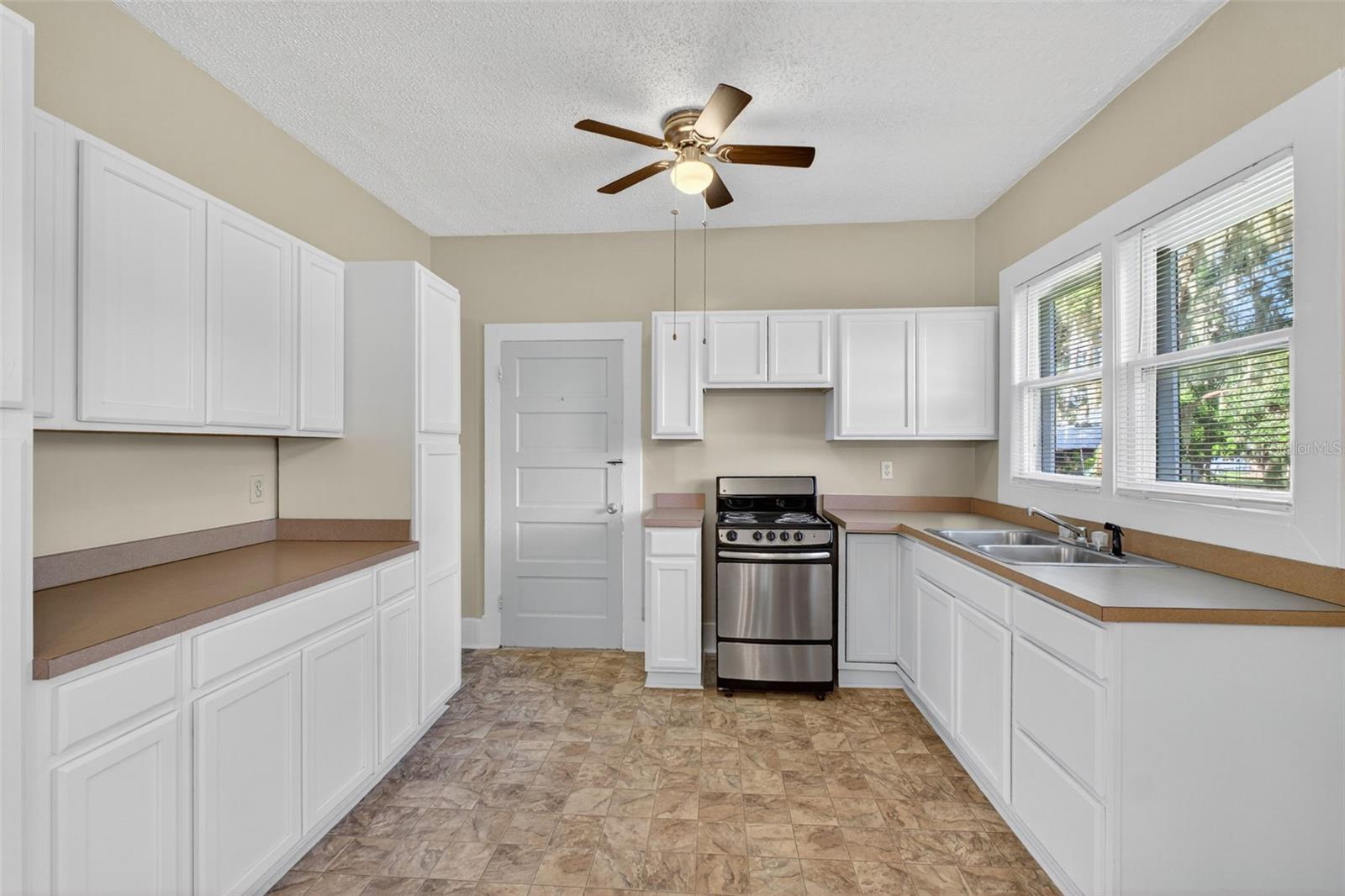 HALLS SUB - Residential