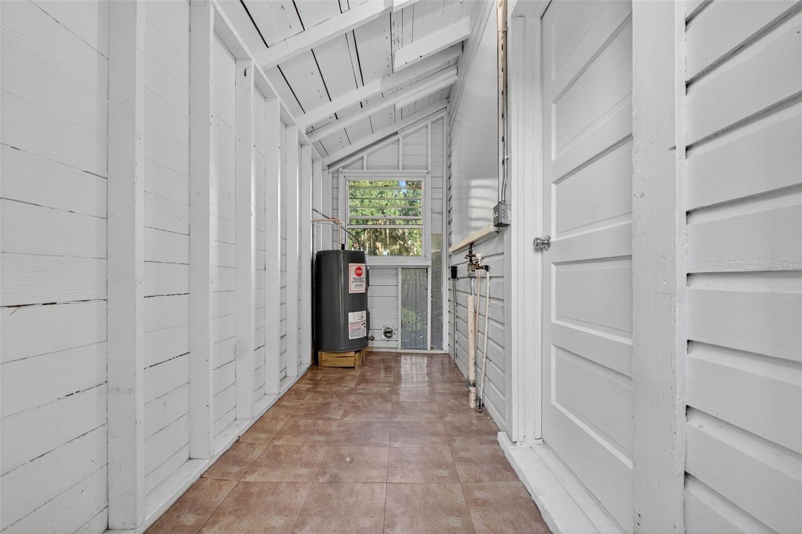 HALLS SUB - Residential