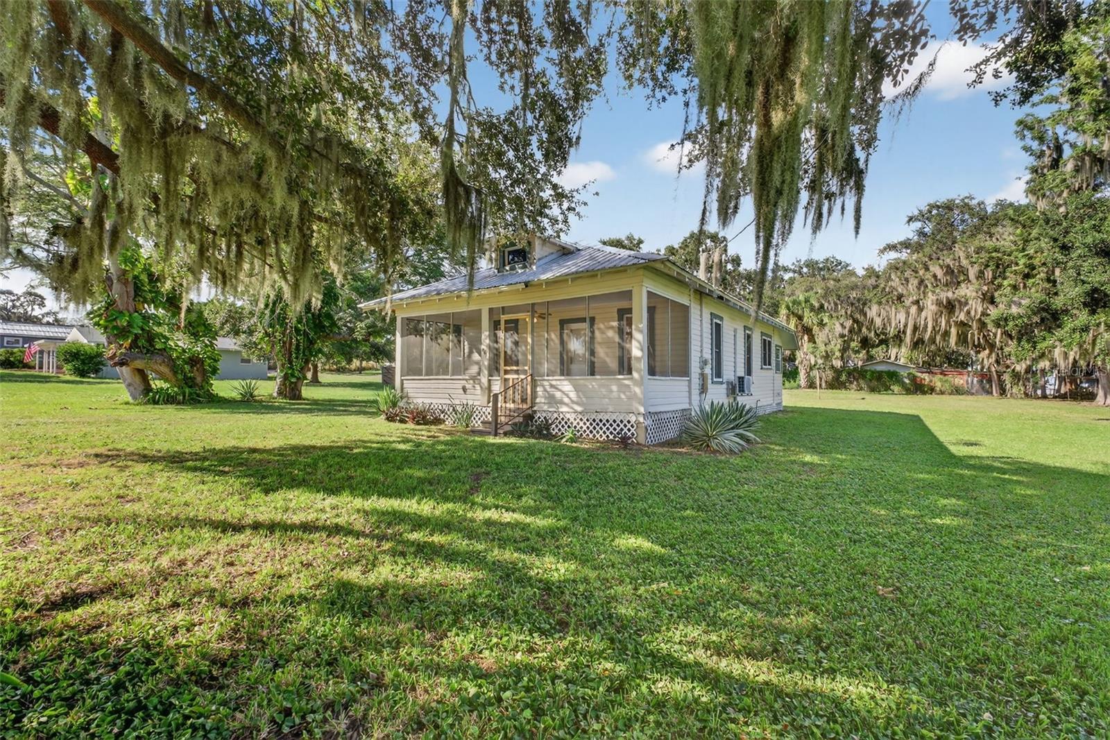 HALLS SUB - Residential