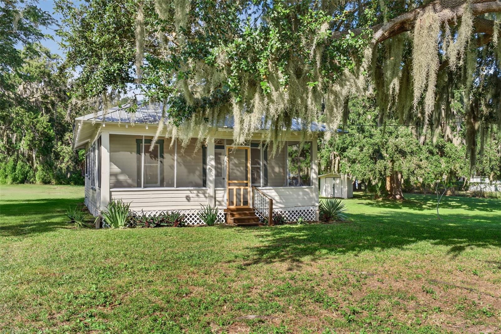 HALLS SUB - Residential