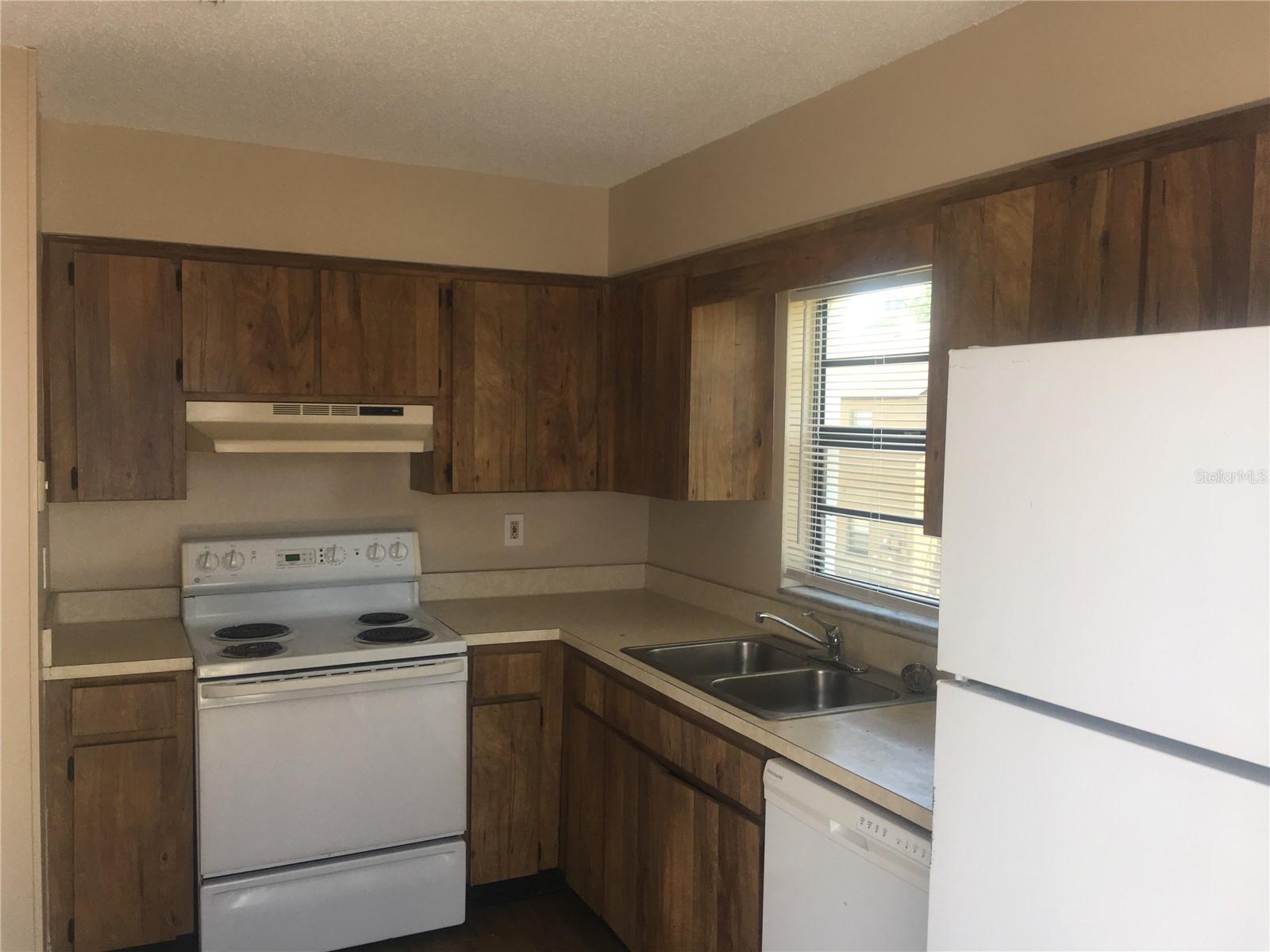 GANDY BLVD PARK 2ND ADD - Residential Lease