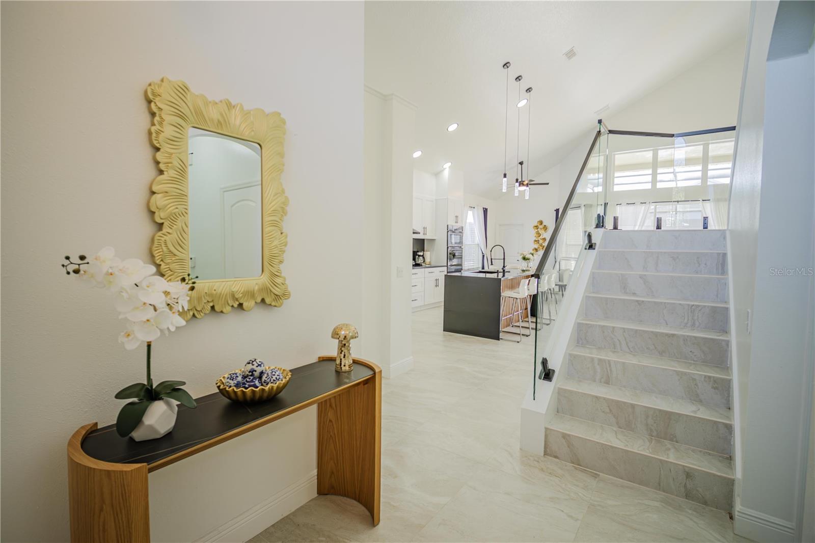 8059 KING PALM CIRCLE