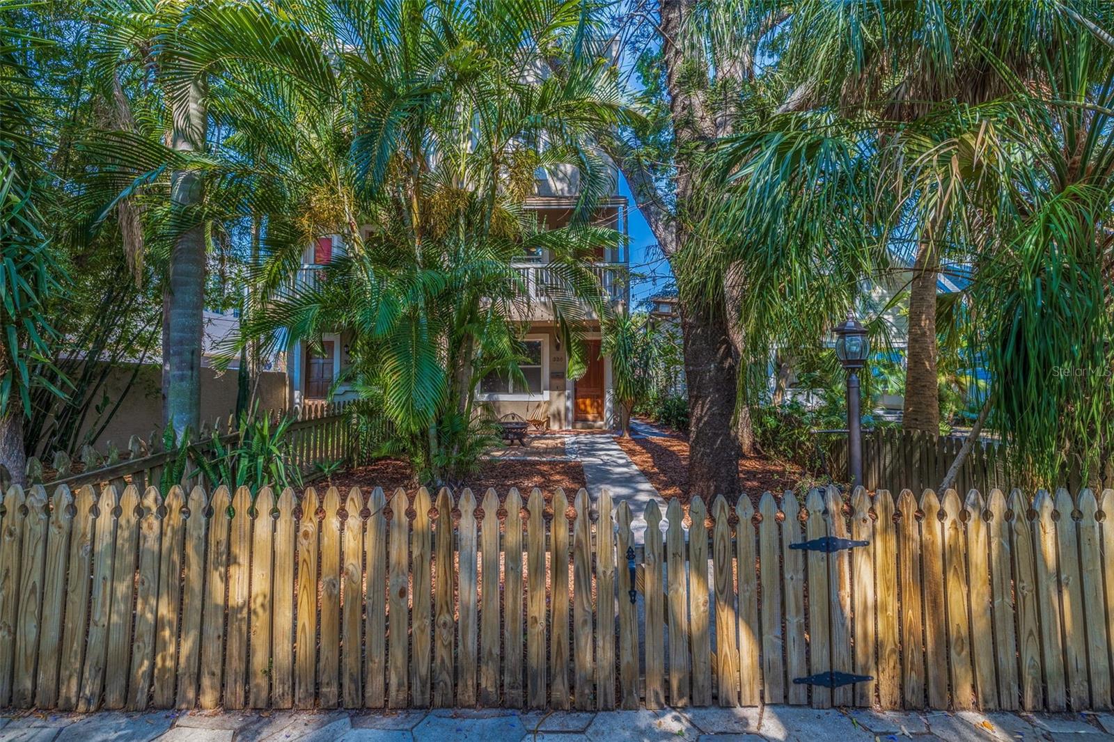 330 LANG COURT N 1