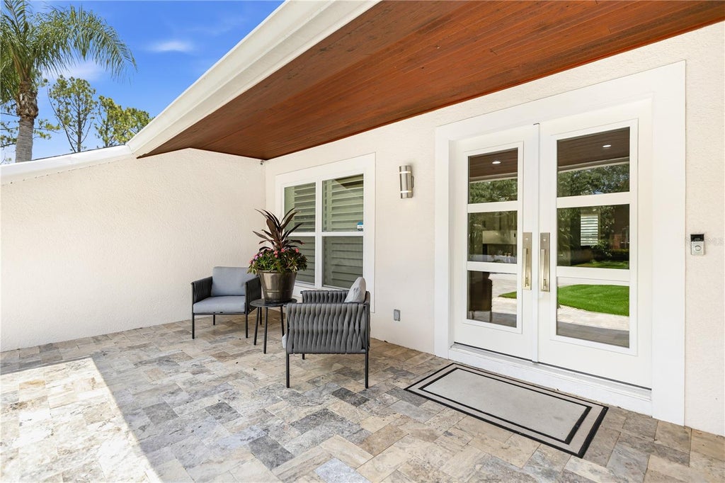 Photo of 662 Apalachee Circle NE, St Petersburg, FL 33702 (MLS # A4697315)