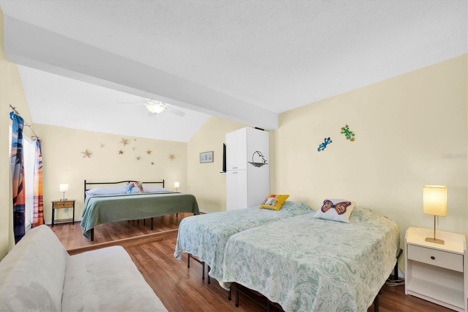 MADEIRA BEACH YACHT CLUB CONDO - Residential