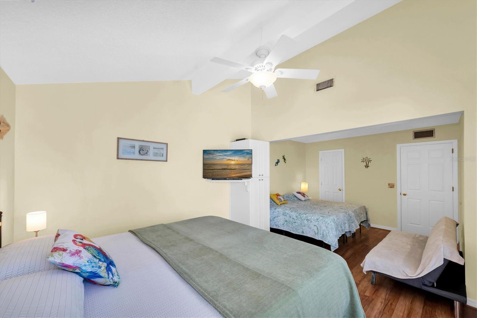 MADEIRA BEACH YACHT CLUB CONDO - Residential