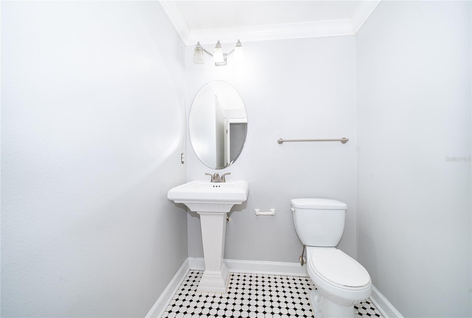 MIRIADA CONDO - Residential