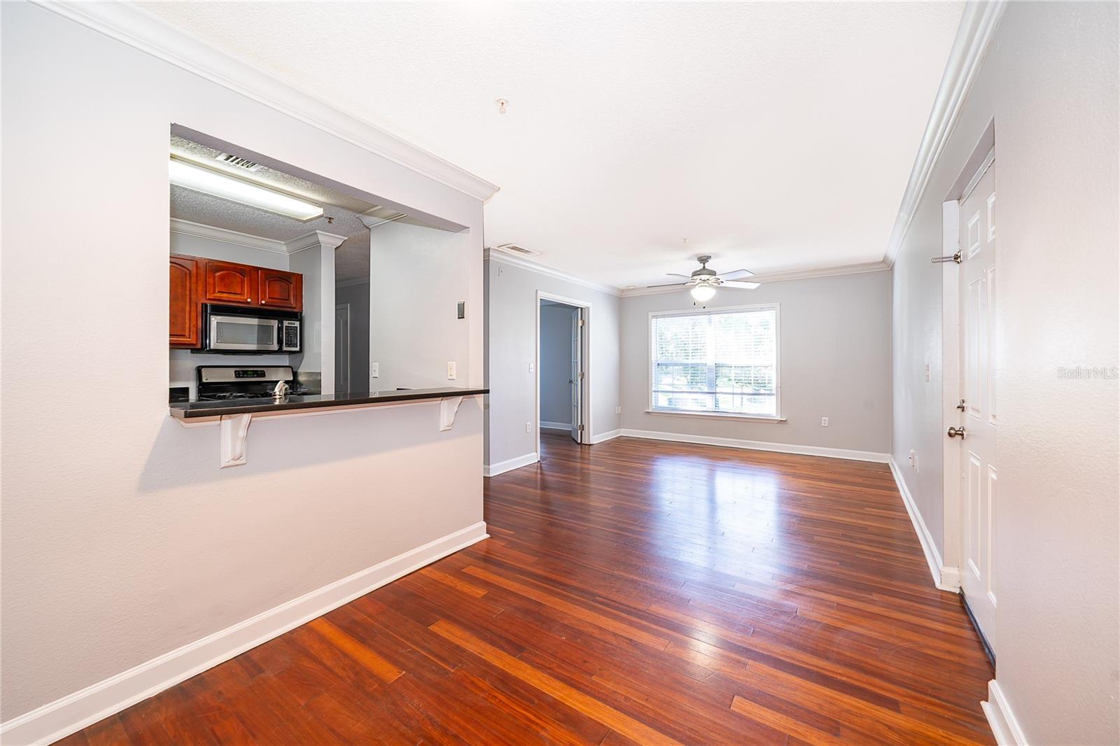 MIRIADA CONDO - Residential