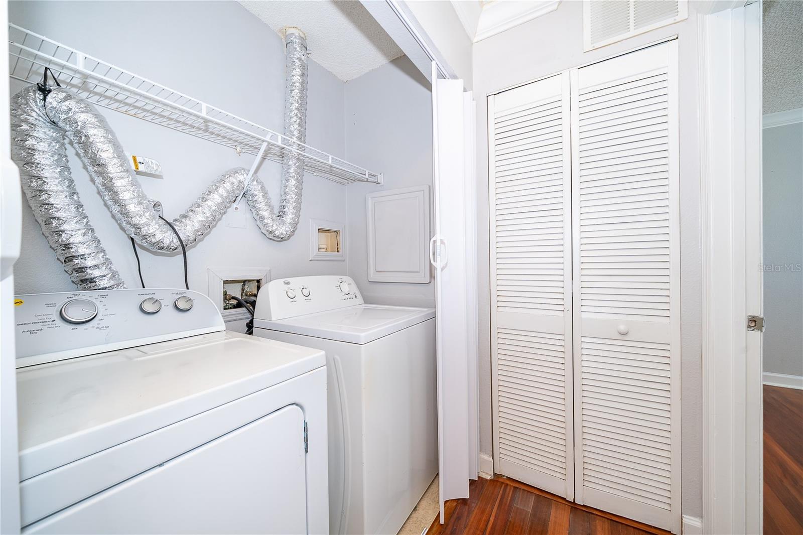 MIRIADA CONDO - Residential
