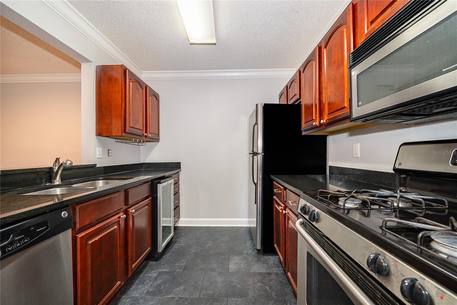MIRIADA CONDO - Residential