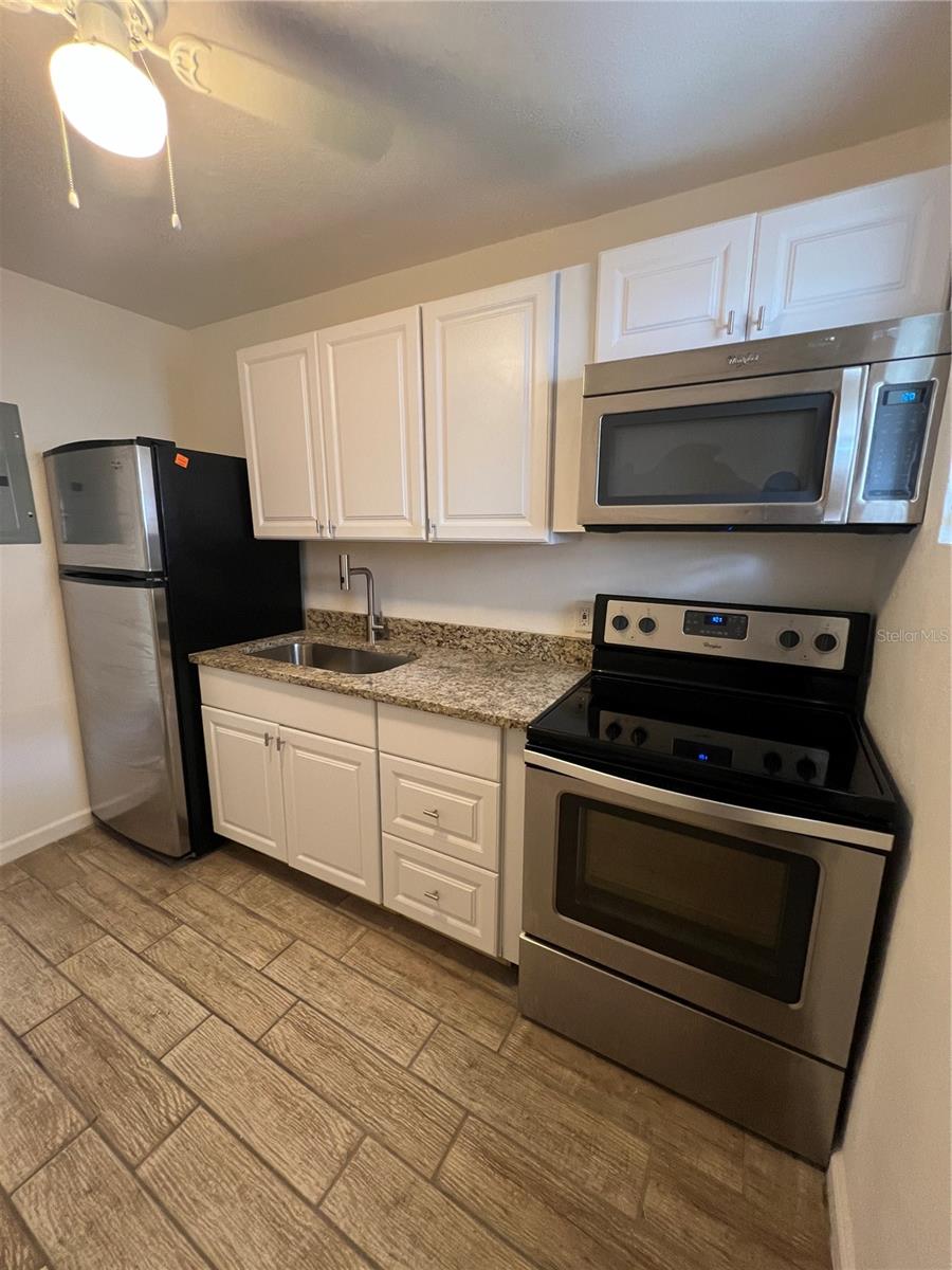 CAMPBELL & HENRY SUB - Residential