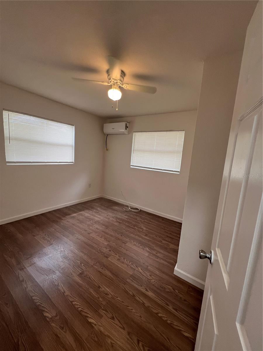 CAMPBELL & HENRY SUB - Residential