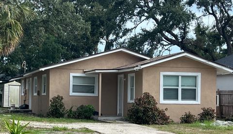 Photo of 611 Avenue S NE, Winter Haven, FL 33881 (MLS # O6362433)