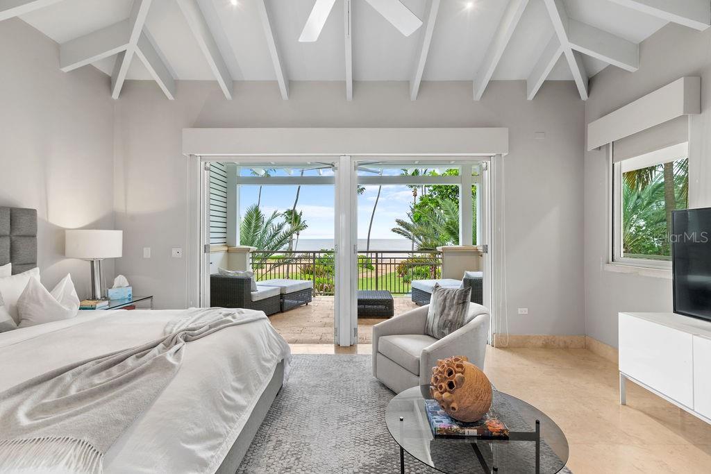 ST. REGIS BAHIA BEACH - Residential
