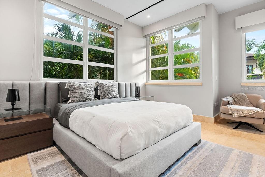 ST. REGIS BAHIA BEACH - Residential