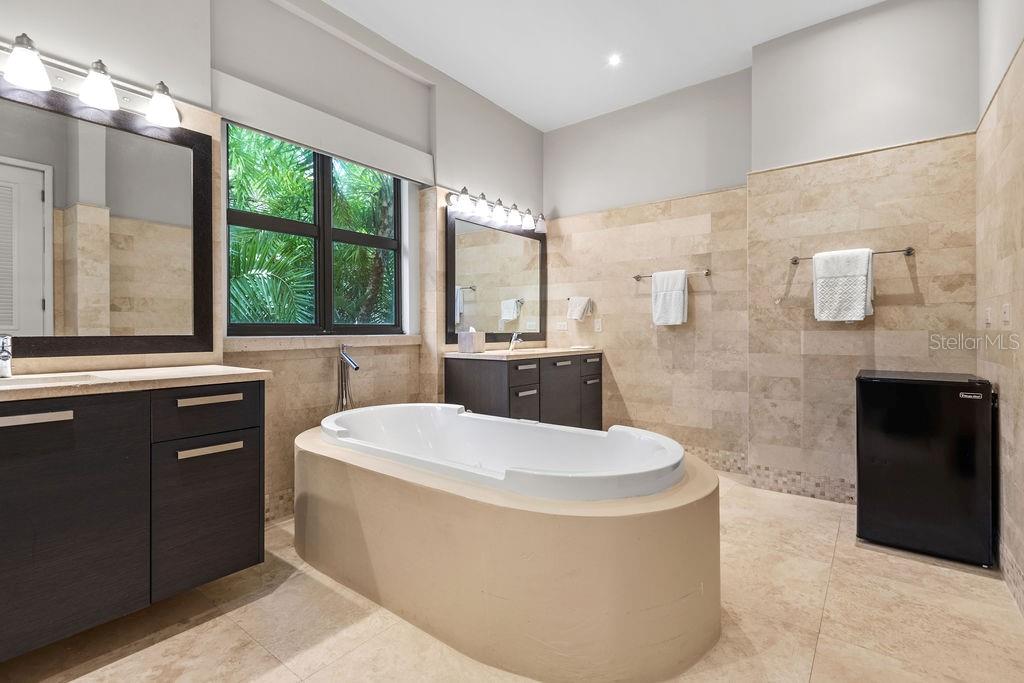 ST. REGIS BAHIA BEACH - Residential
