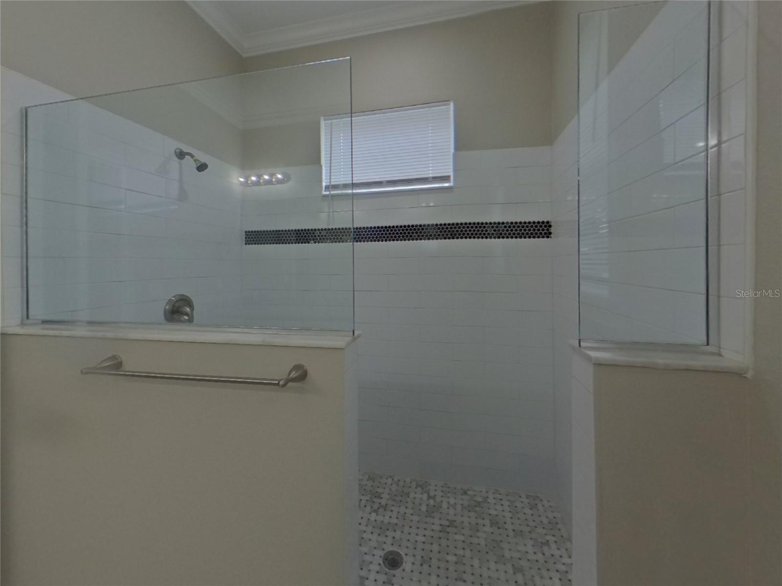 MENDELS RESUB OF BLOC - Residential Lease