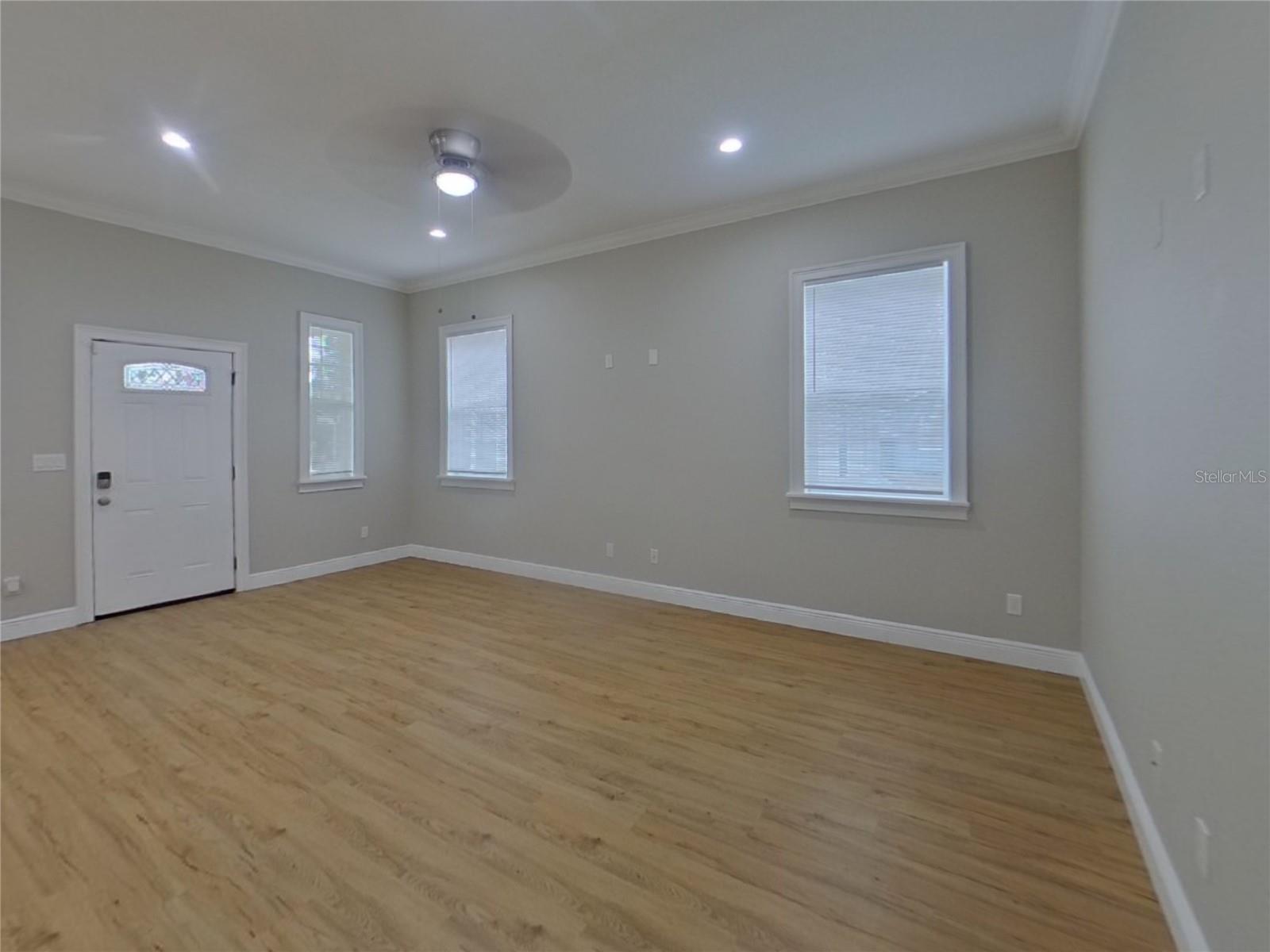 MENDELS RESUB OF BLOC - Residential Lease