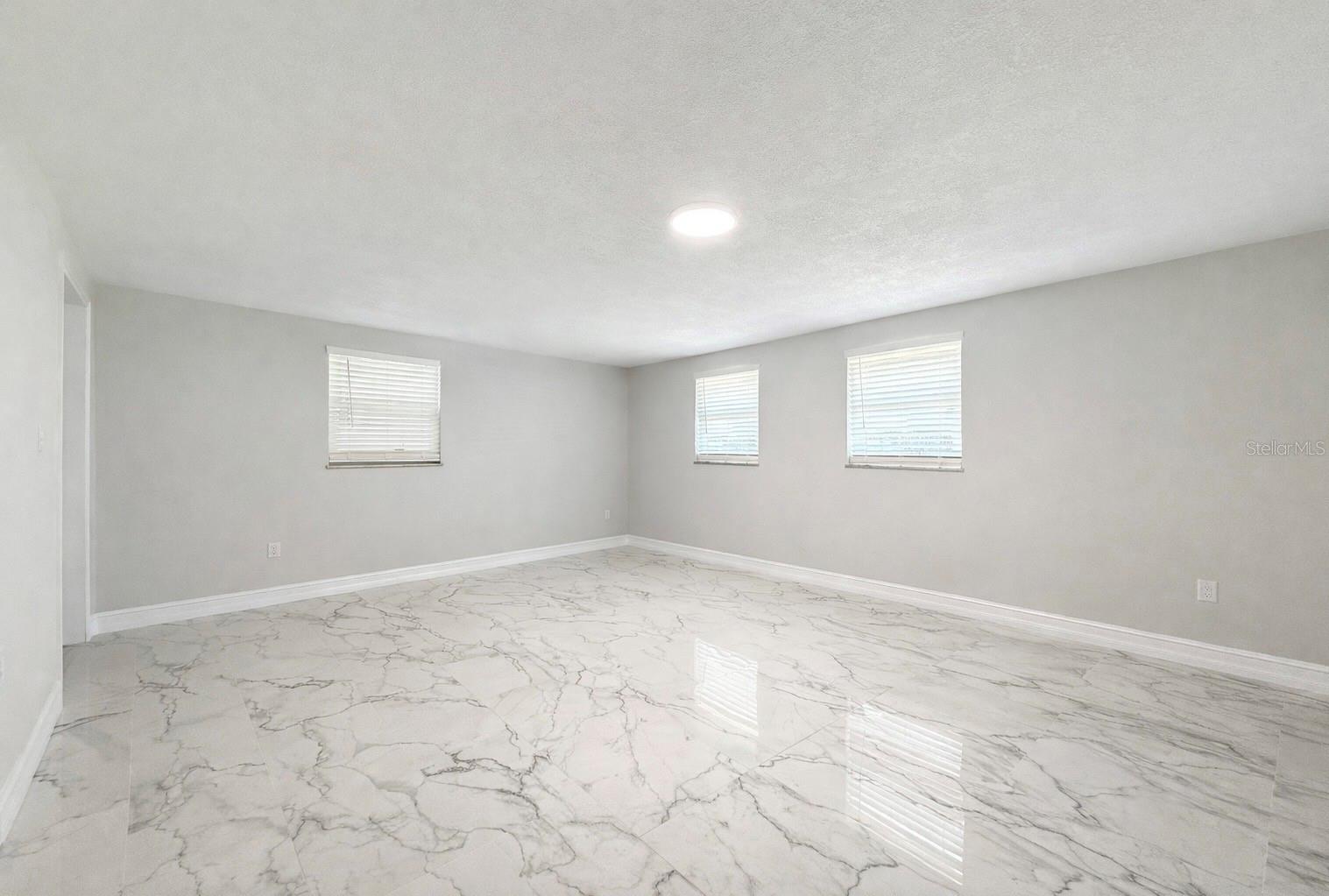 SUNRISE PARK 1ST ADD - Residential