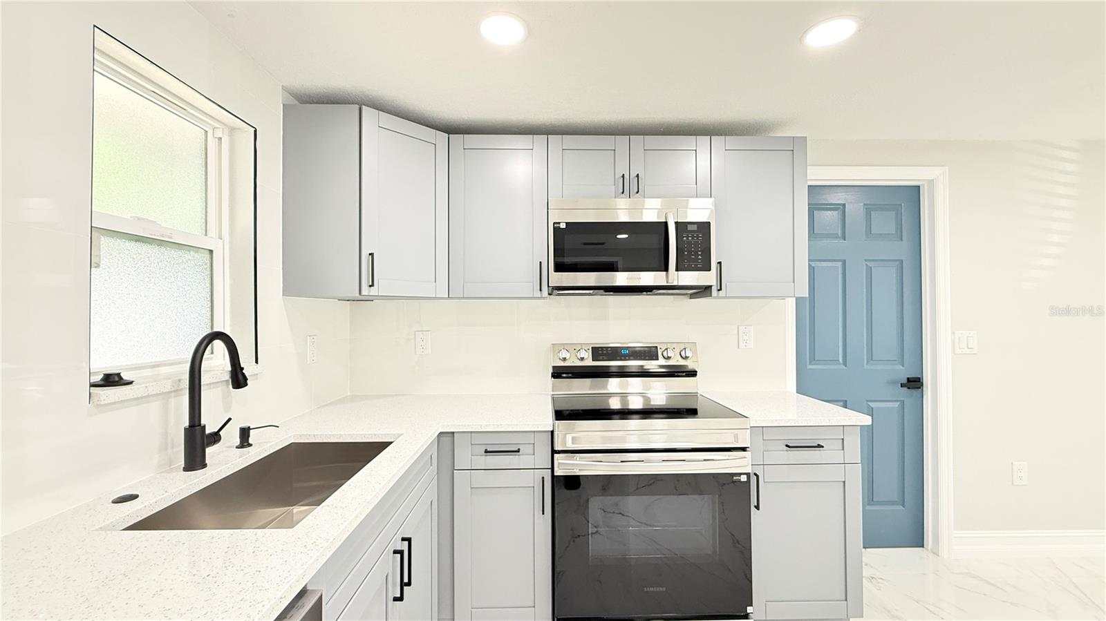 SUNRISE PARK 1ST ADD - Residential