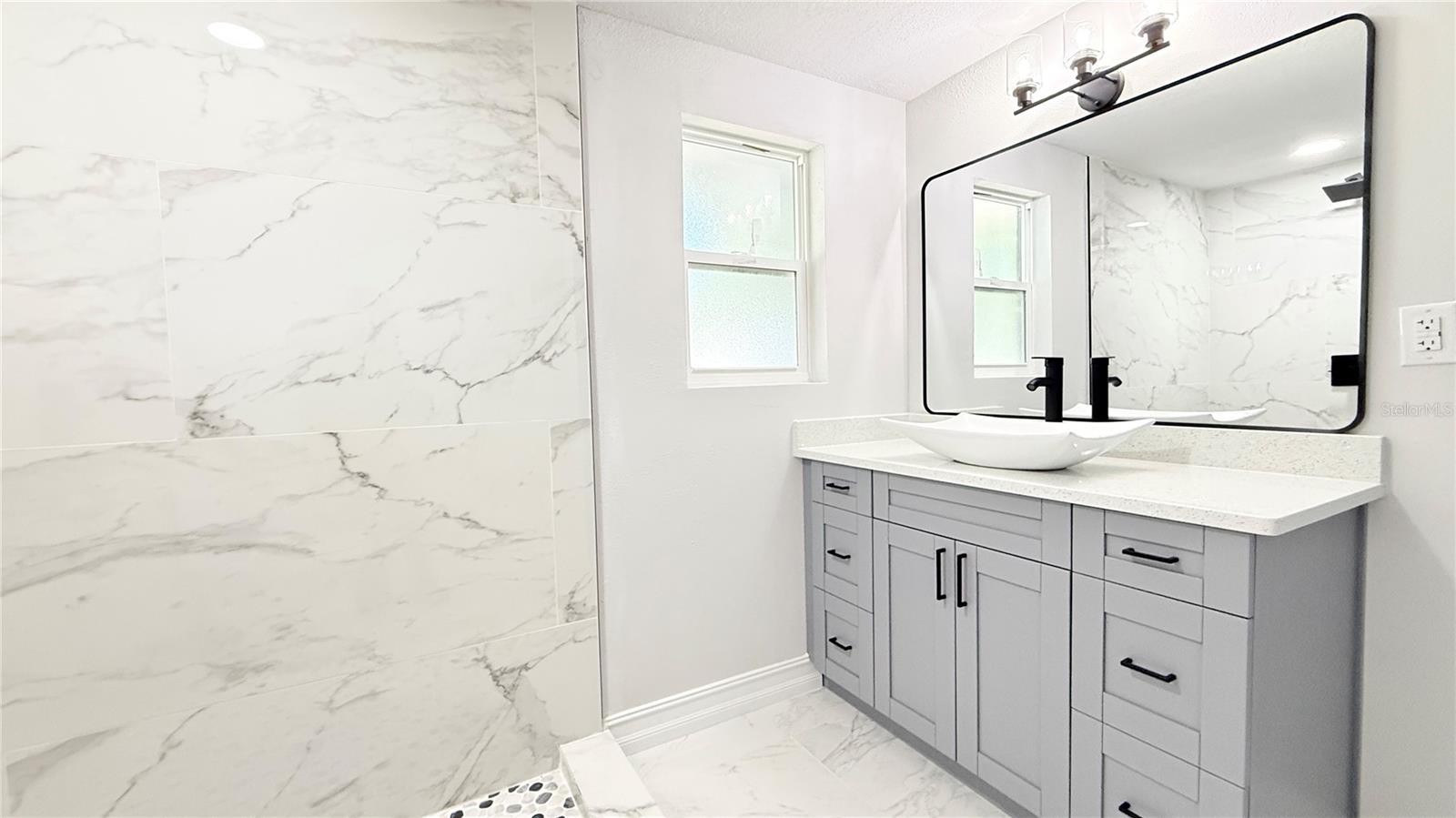 SUNRISE PARK 1ST ADD - Residential