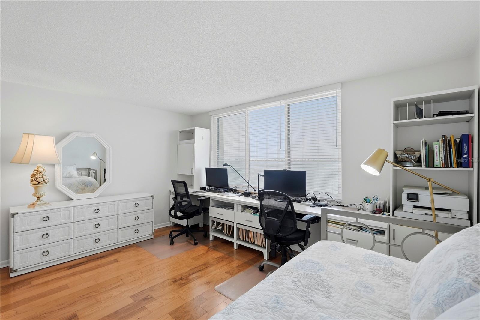 LA PUERTA DEL SOL CONDO - Residential