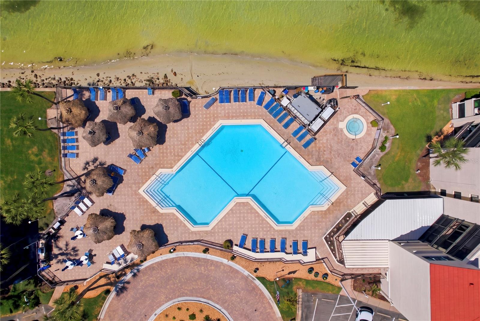 LA PUERTA DEL SOL CONDO - Residential