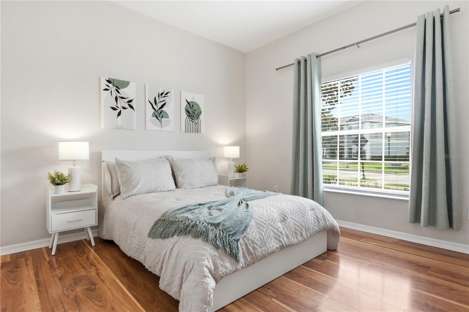 2420 CARAVELLE CIRCLE