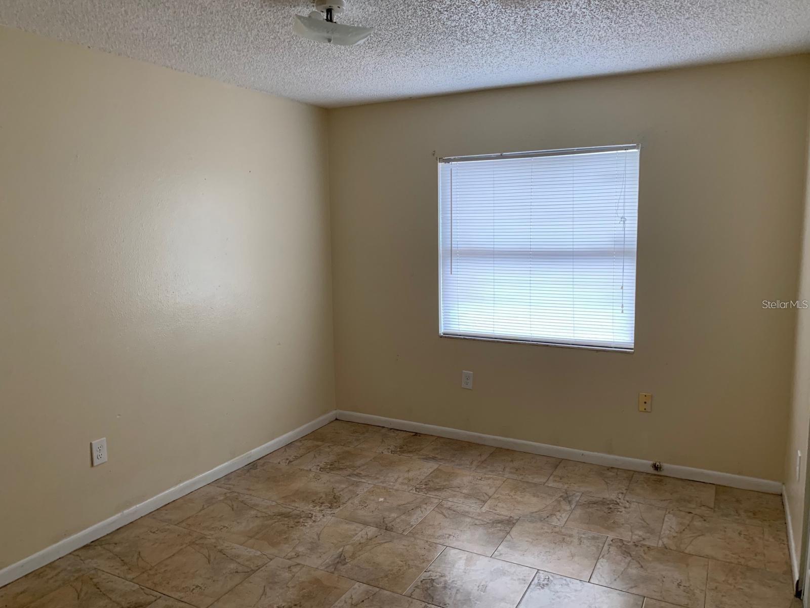 CHESTNUT WOODS - Residential Lease