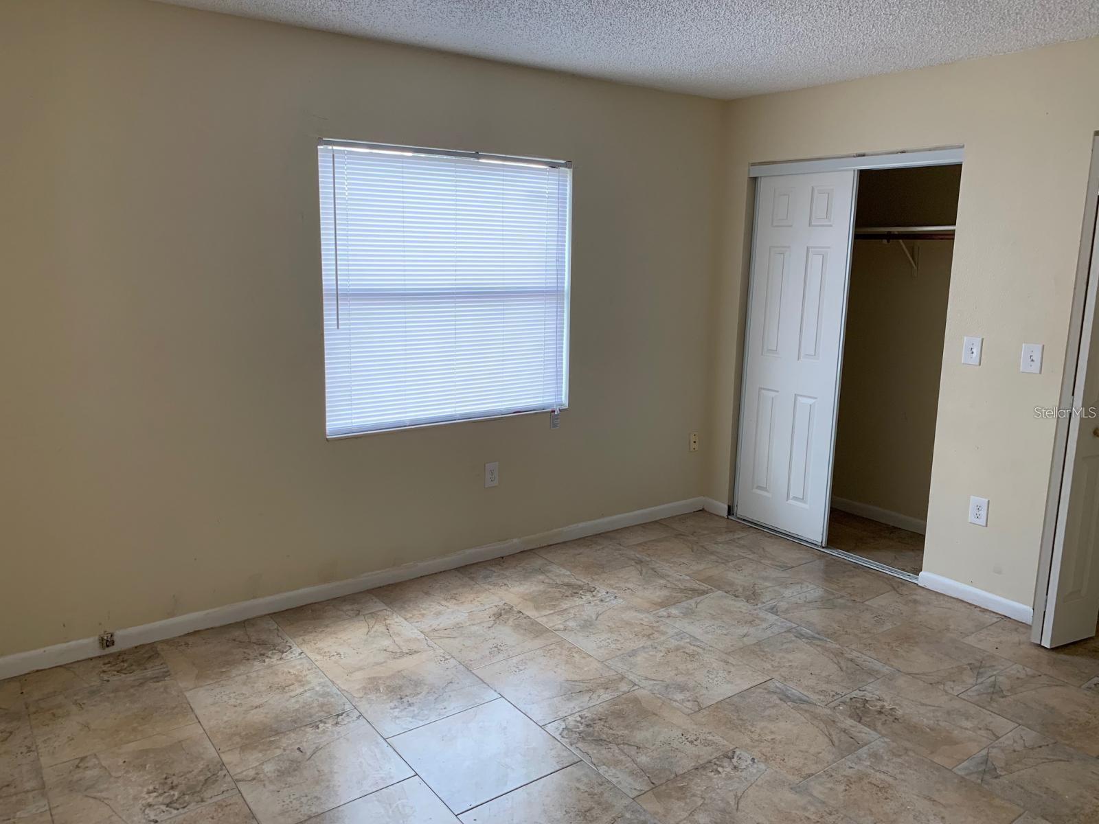 CHESTNUT WOODS - Residential Lease