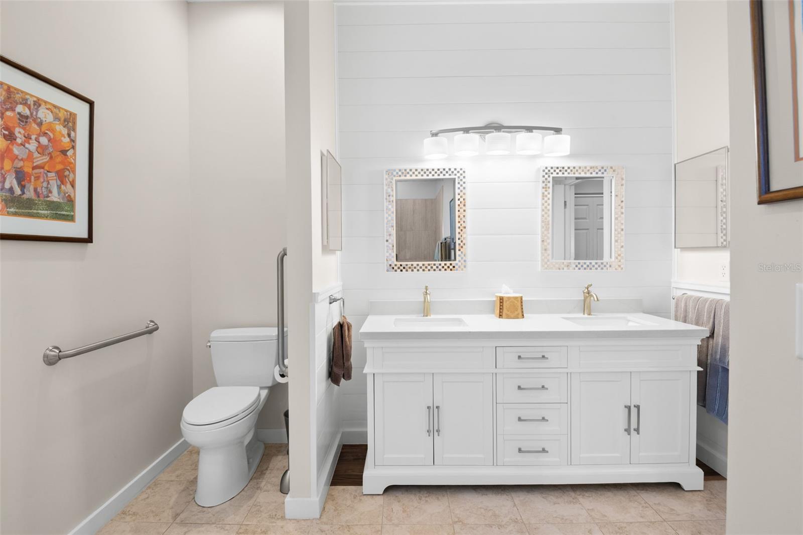 THE CREST SUB - Residential