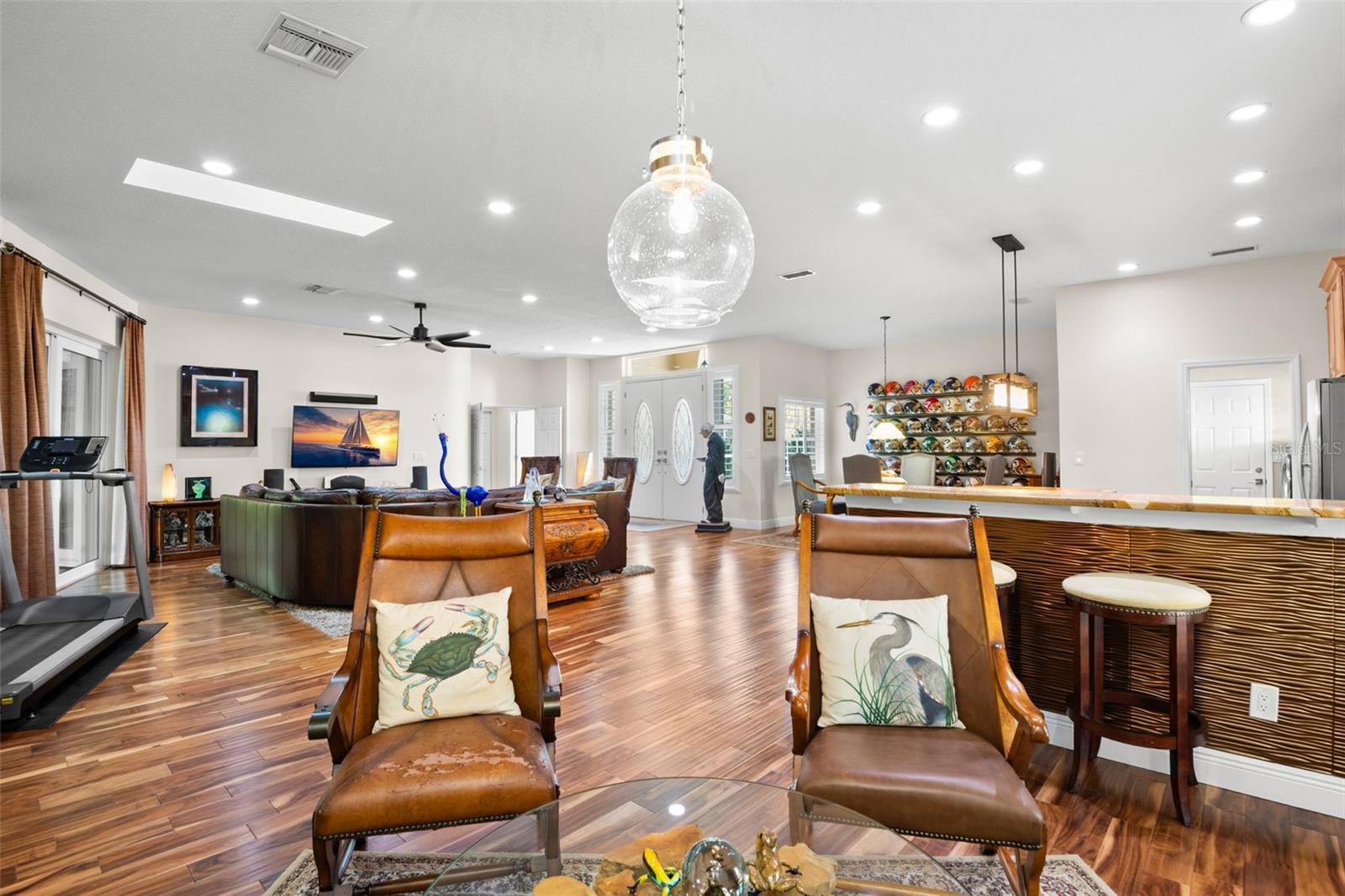 THE CREST SUB - Residential