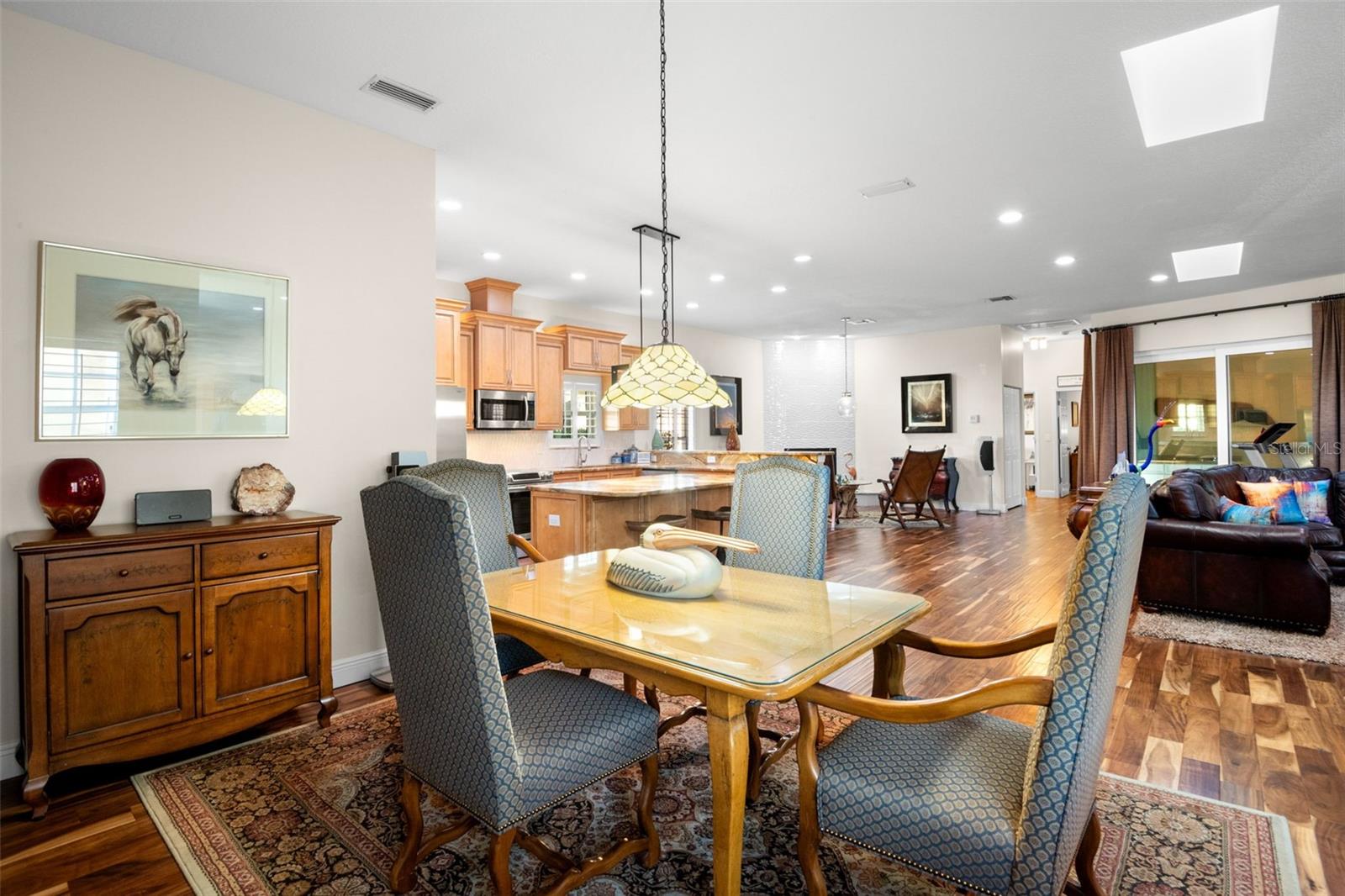 THE CREST SUB - Residential