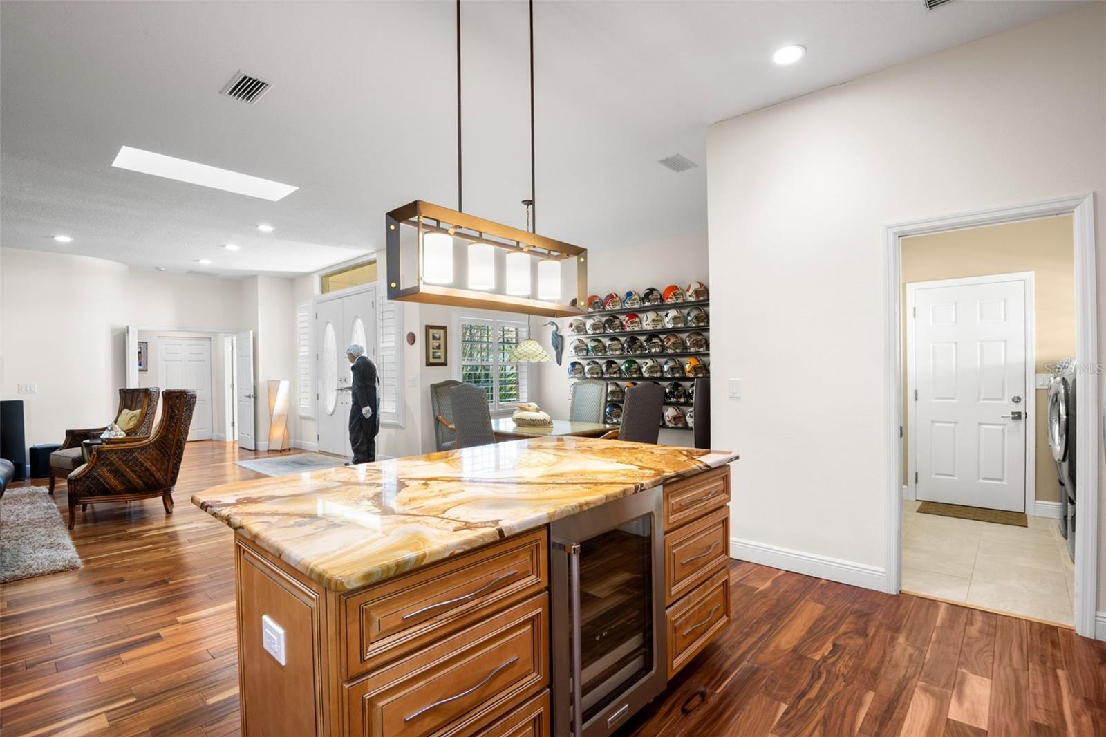 THE CREST SUB - Residential