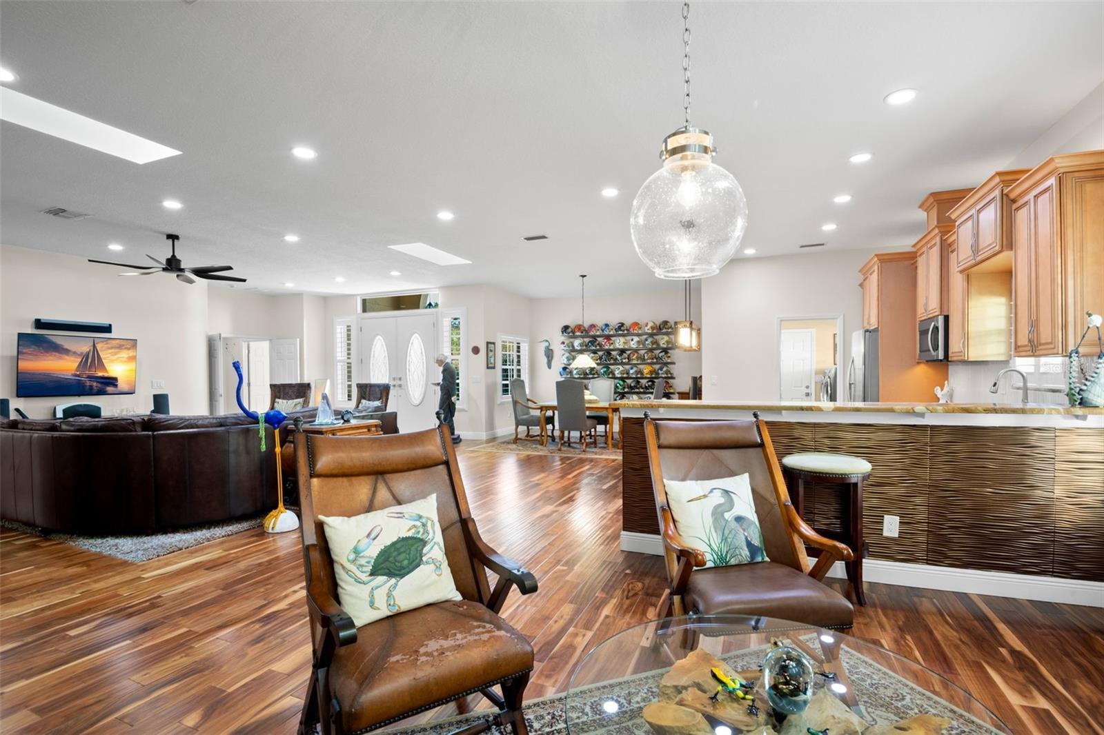 THE CREST SUB - Residential