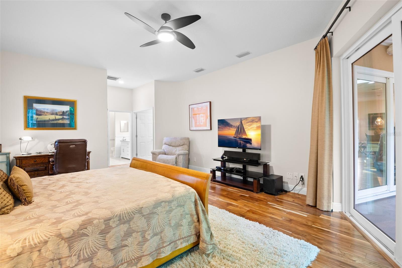 THE CREST SUB - Residential