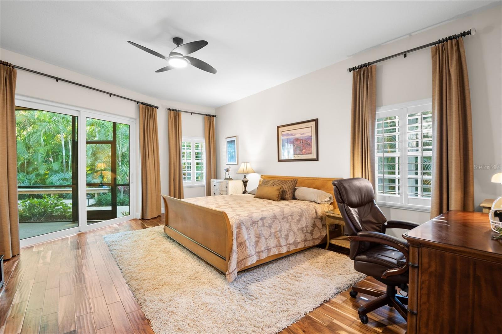 THE CREST SUB - Residential