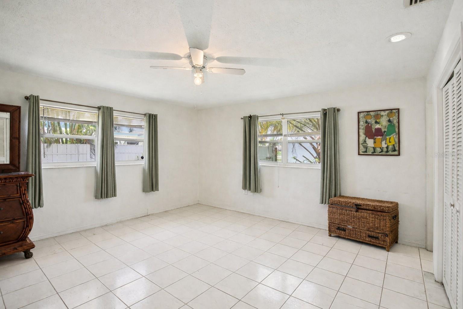 POINT PINELLAS HEIGHTS - Residential