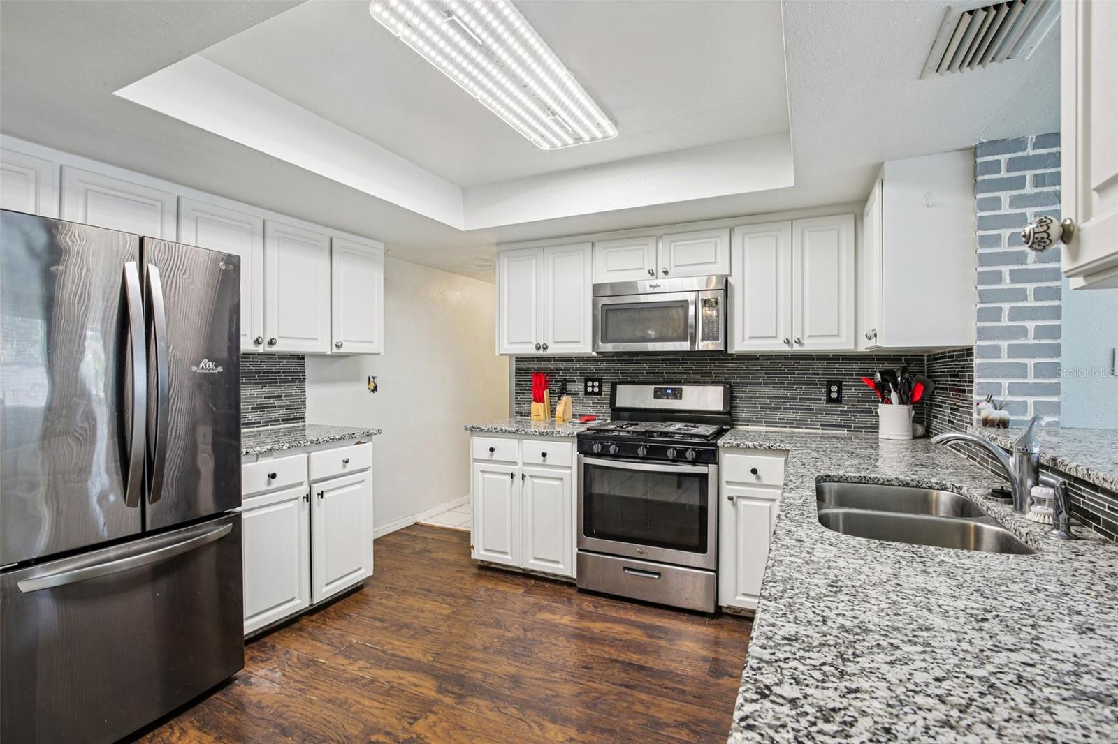 POINT PINELLAS HEIGHTS - Residential