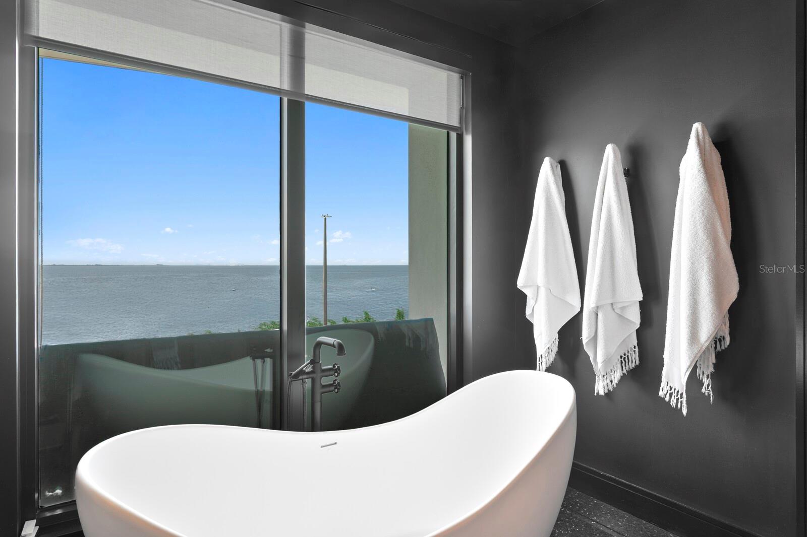 THE SANCTUARY AT ALEXANDRA PLACE - Residential