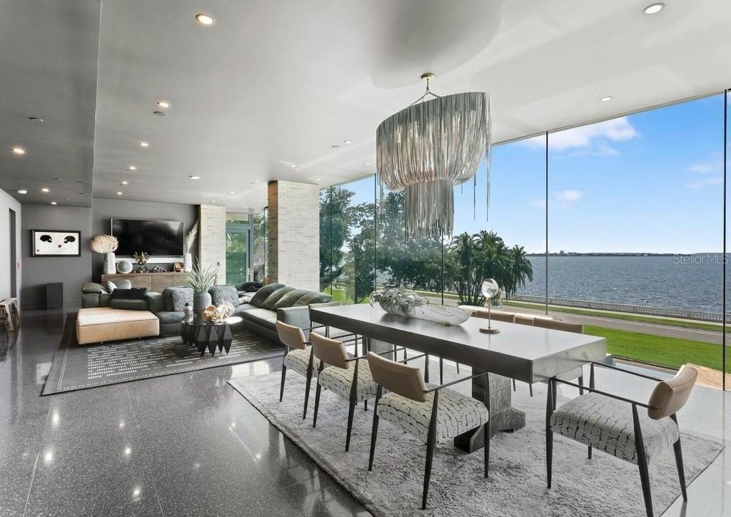 Photo of 2619 Bayshore Boulevard #200, Tampa, FL 33629 (MLS # TB8482813)