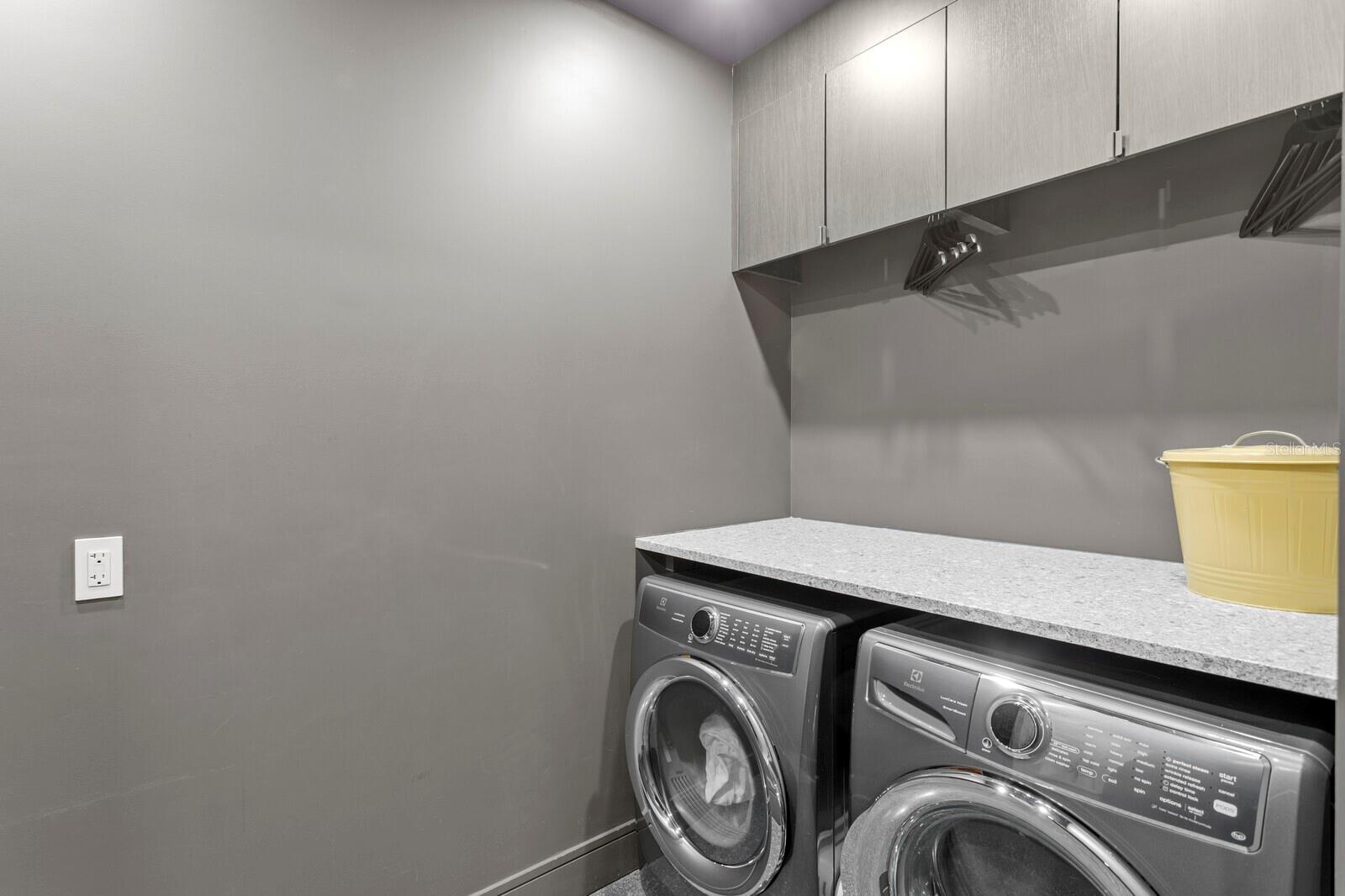 THE SANCTUARY AT ALEXANDRA PLACE - Residential