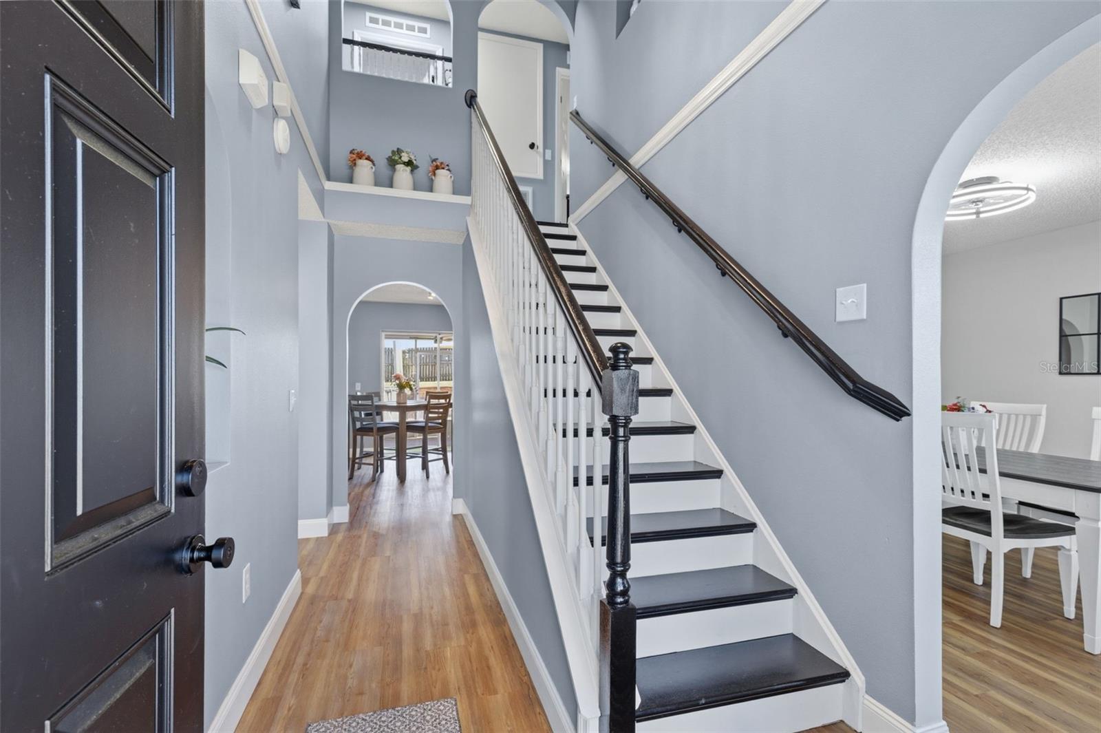 2150 SANDRIDGE CIRCLE