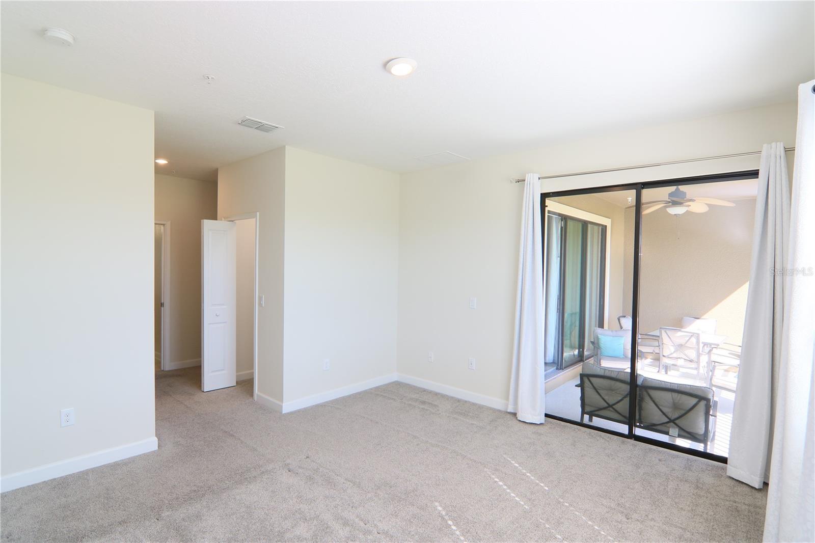 CHAMPIONS CLUB CONDO PH 34 - Residential Lease