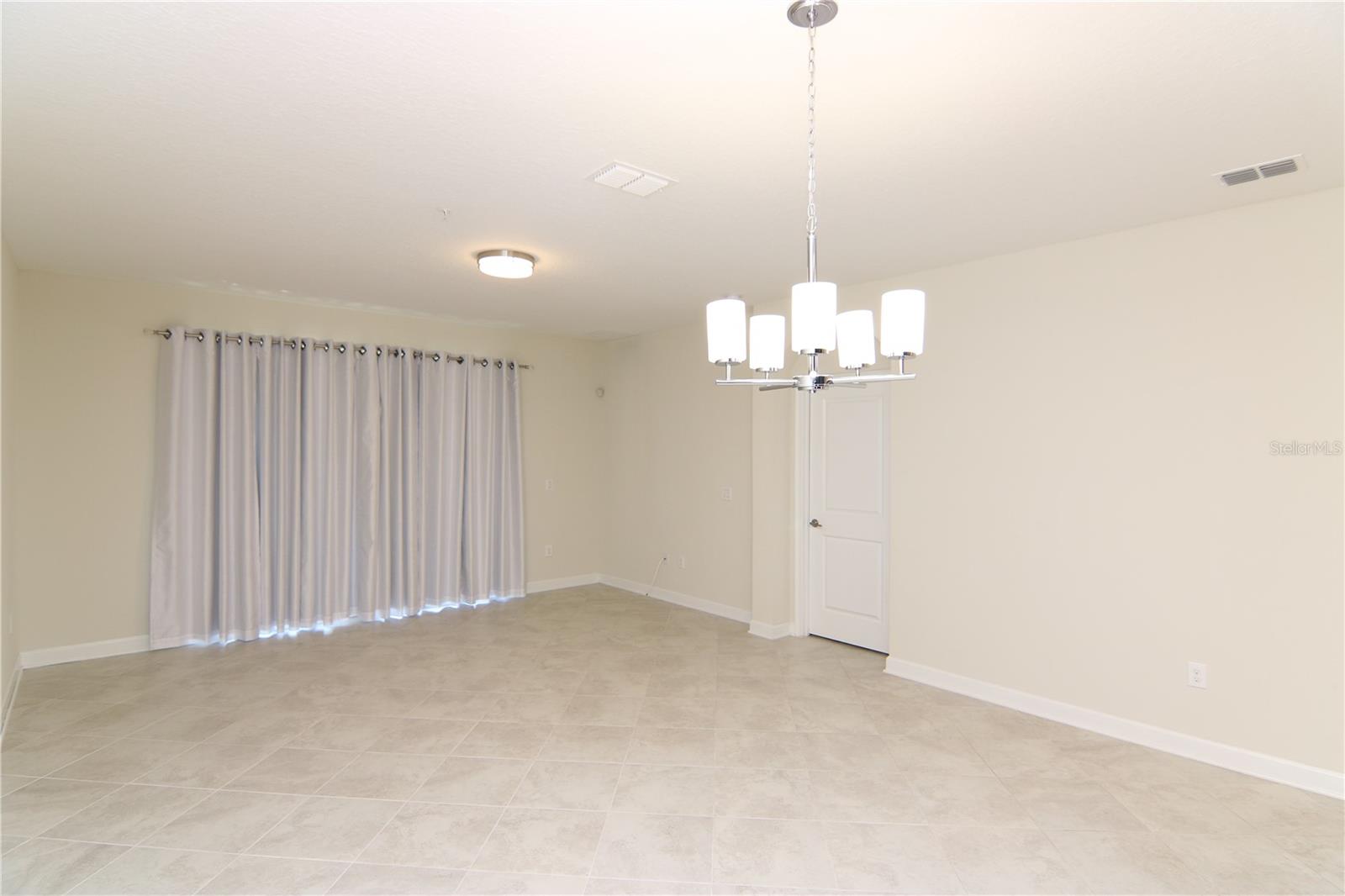 CHAMPIONS CLUB CONDO PH 34 - Residential Lease