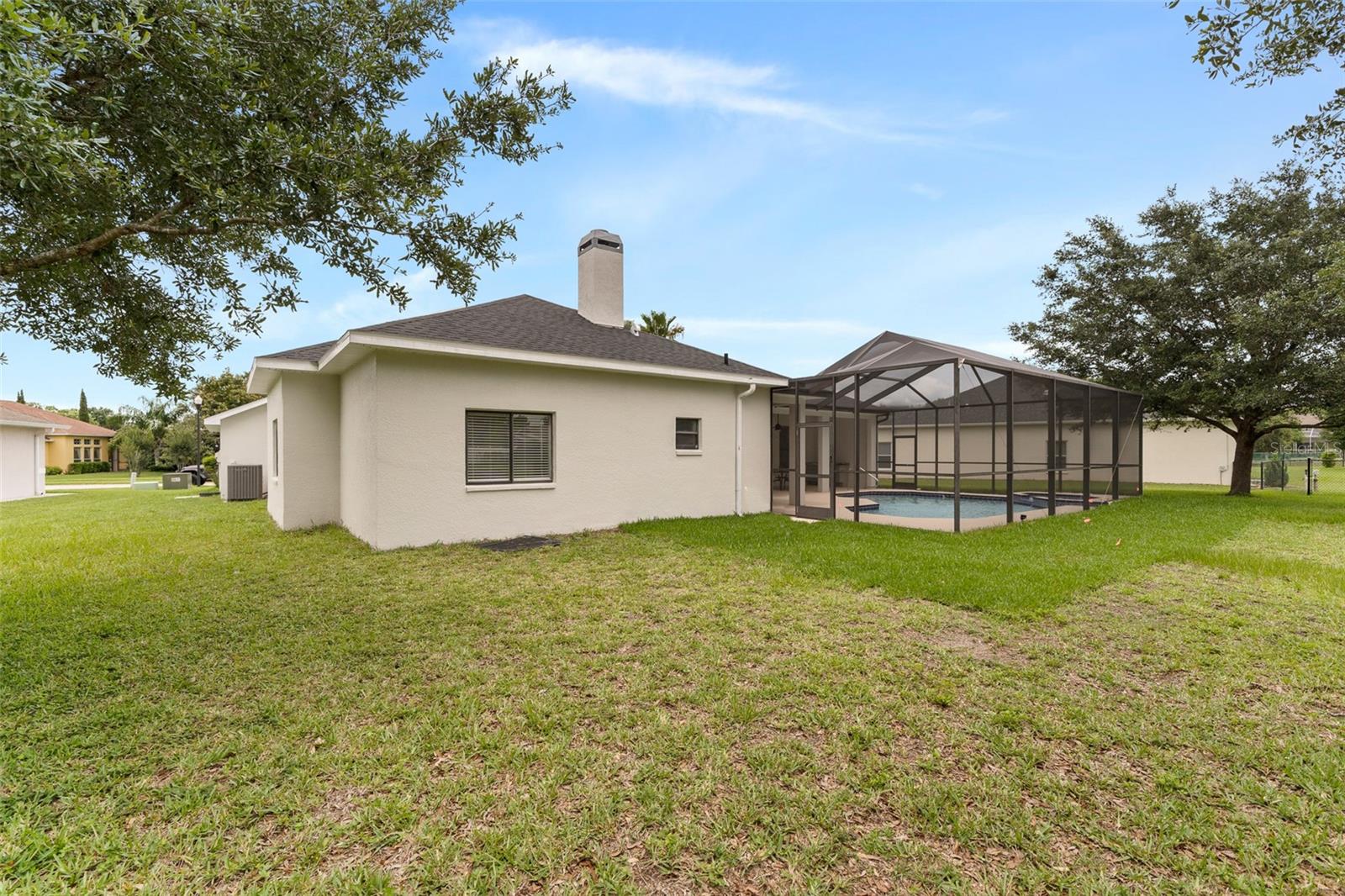 PRISTINE PLACE PH 4 - Residential