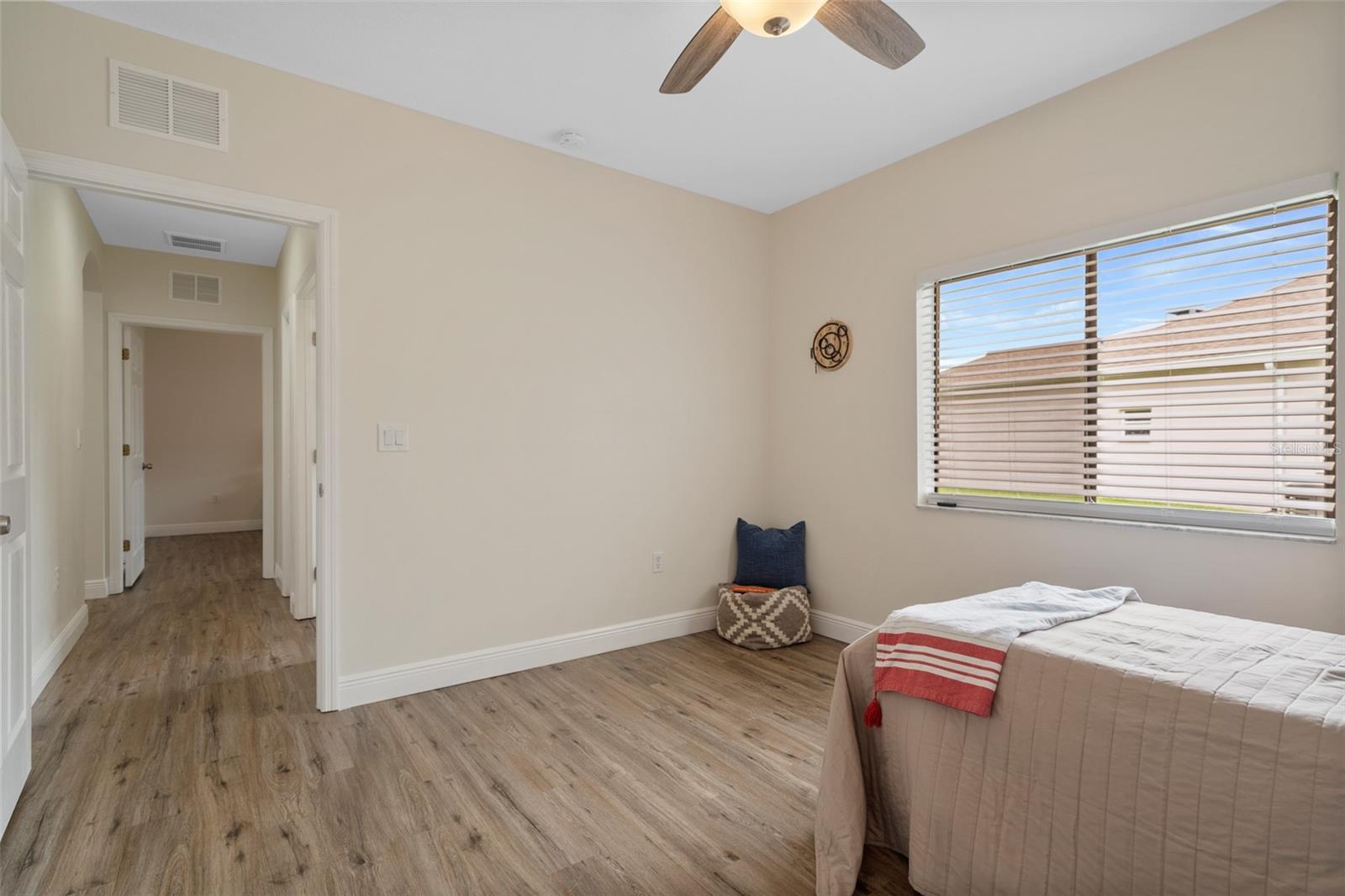 PRISTINE PLACE PH 4 - Residential