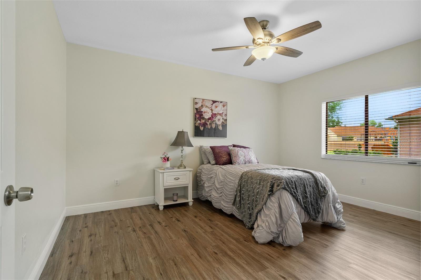 PRISTINE PLACE PH 4 - Residential