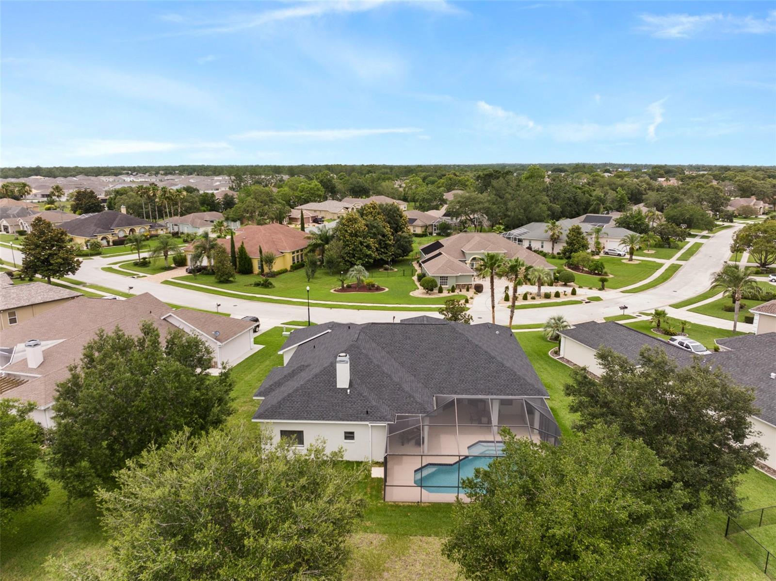 PRISTINE PLACE PH 4 - Residential