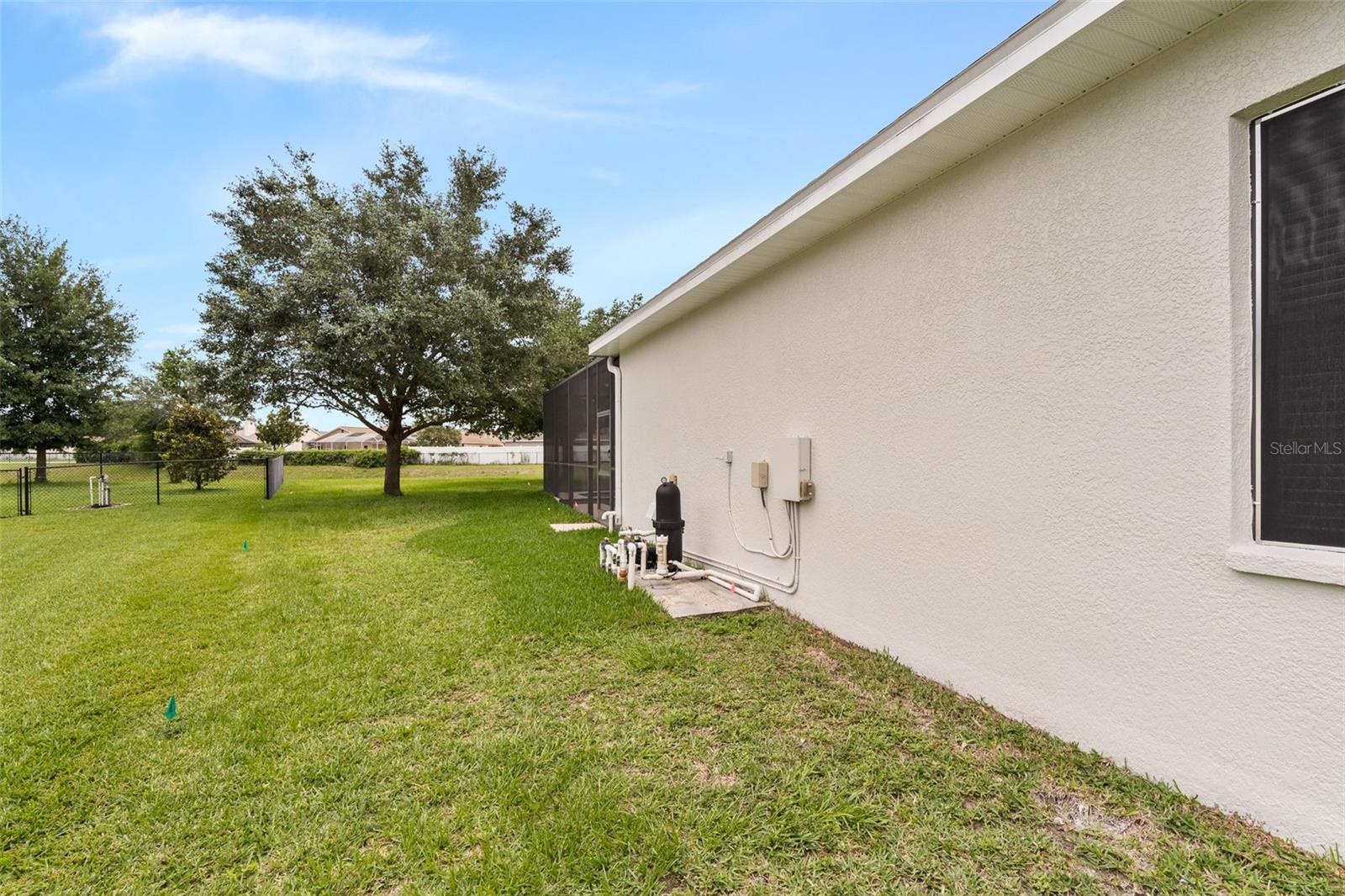 PRISTINE PLACE PH 4 - Residential
